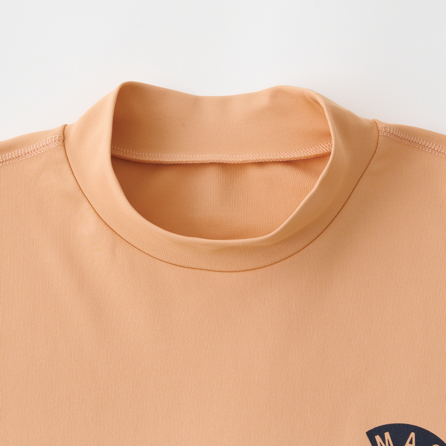 Short sleeve Line Mock neck