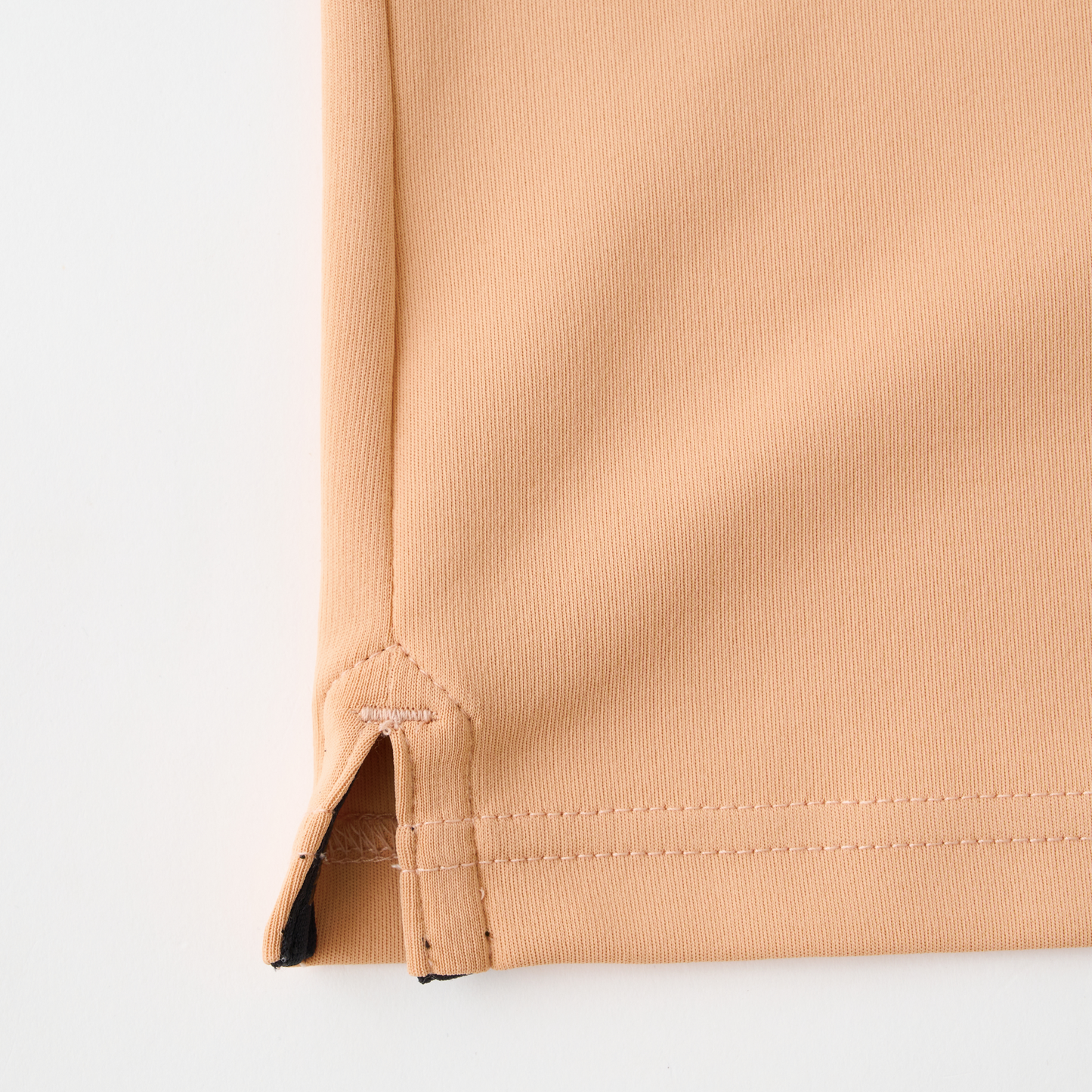 Short sleeve Line Mock neck